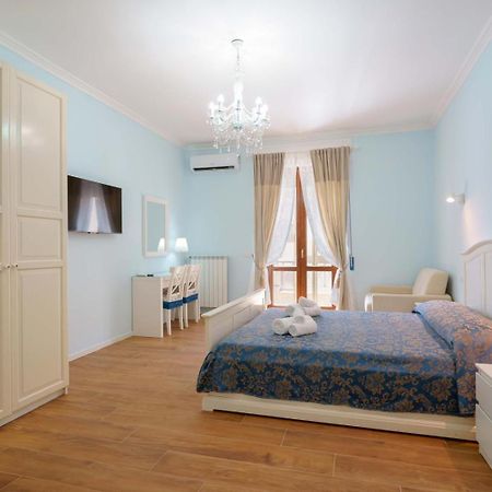 Al Teatro Lirico Hotel Cagliari Buitenkant foto