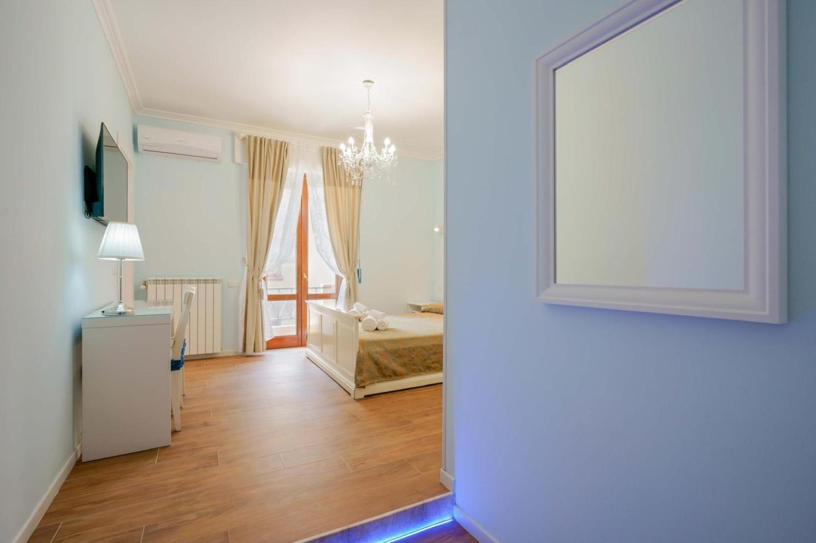 Al Teatro Lirico Hotel Cagliari Buitenkant foto