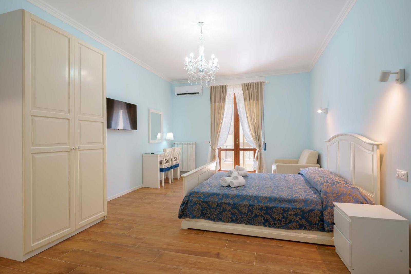 Al Teatro Lirico Hotel Cagliari Buitenkant foto