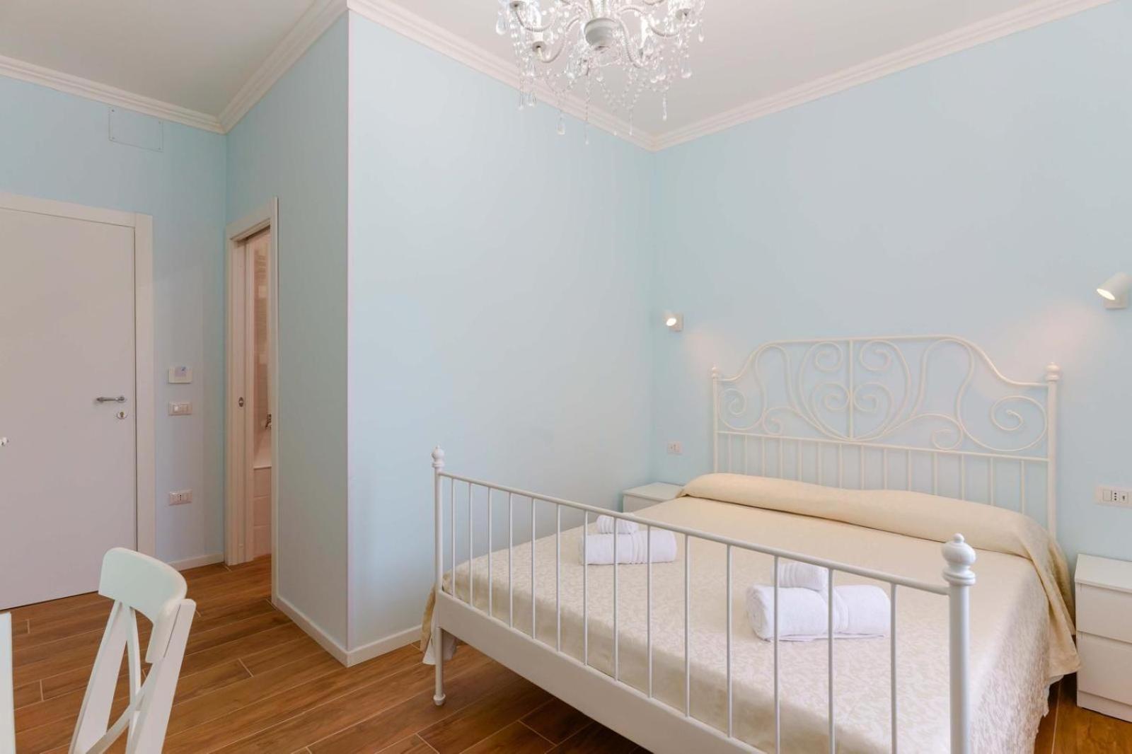 Al Teatro Lirico Hotel Cagliari Buitenkant foto