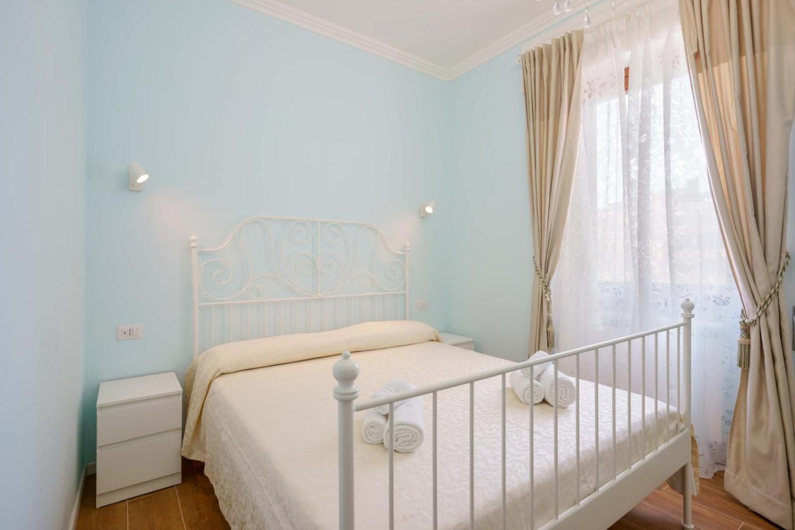 Al Teatro Lirico Hotel Cagliari Buitenkant foto