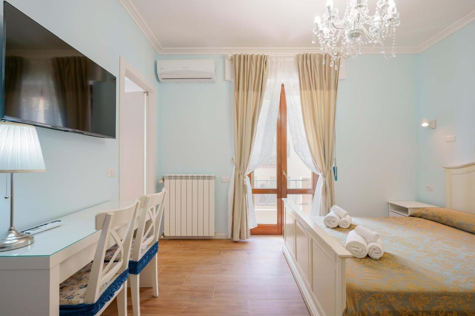 Al Teatro Lirico Hotel Cagliari Buitenkant foto